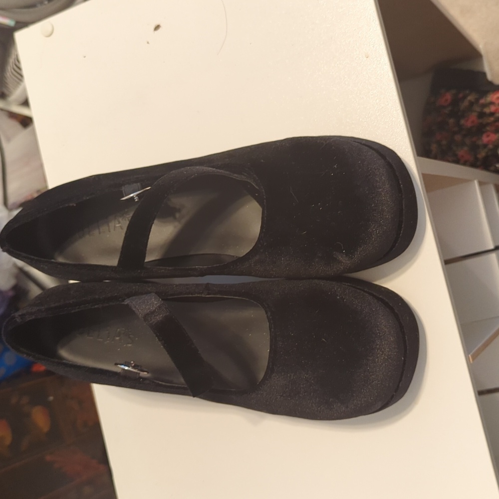 Delias Recess Junkie Mary Janes velvet
